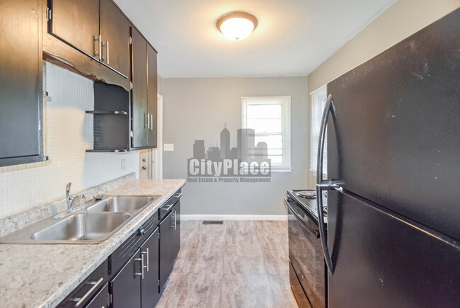 Building Photo - 4512 Payton Ave