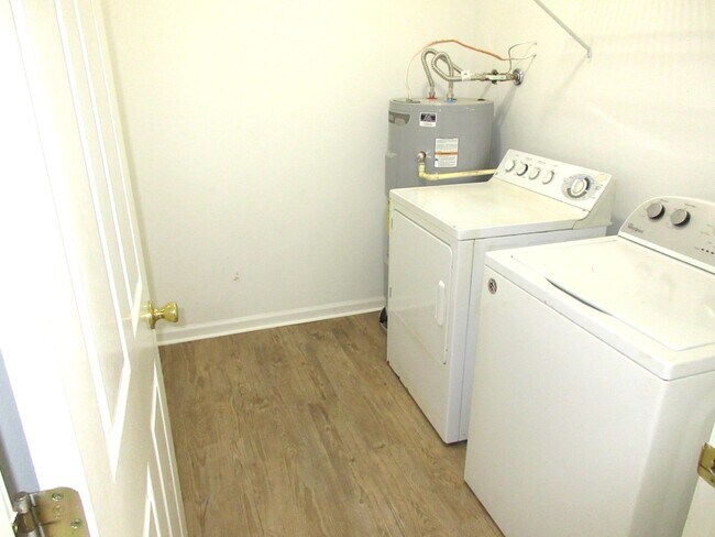 Building Photo - 1462 Nena Hills Ct