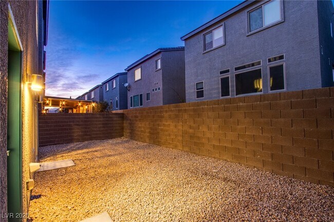 Building Photo - 8040 Haywood Estate Ave