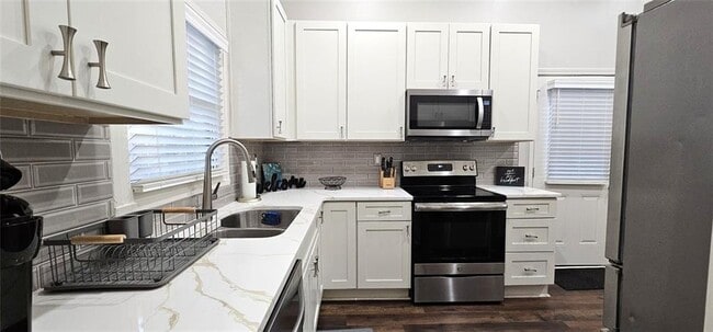 Building Photo - 2511 Susan Ln SW