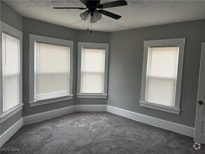 Building Photo - 1415 Olivewood Ave