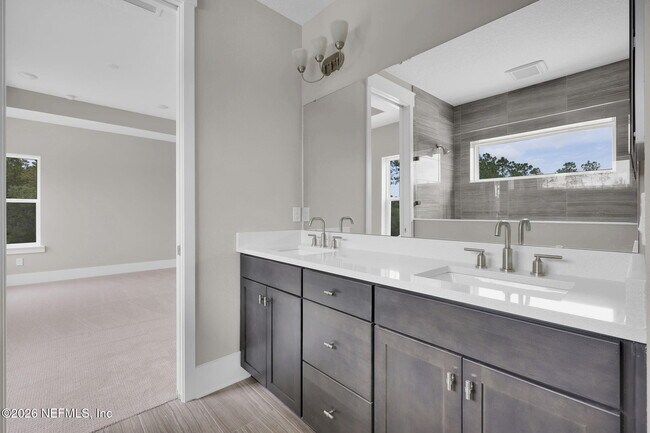 Building Photo - 202 Sutton Dr