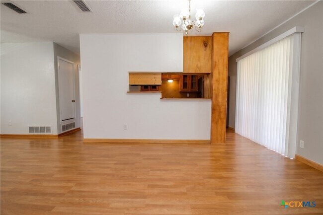 Building Photo - 2603 Mountain Ave