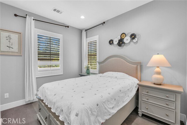 Building Photo - 230 Bright Poppy