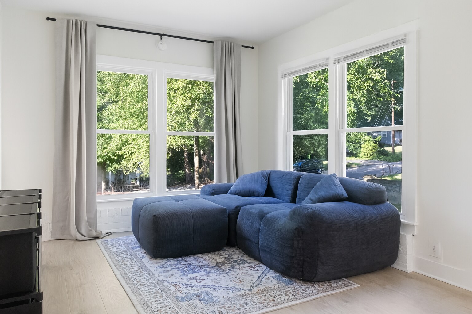 Building Photo - 523 Princeton St