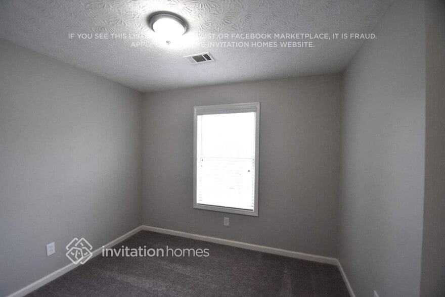 Building Photo - 227 River Birch Dr