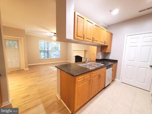 Building Photo - 12112 Garden Grove Cir