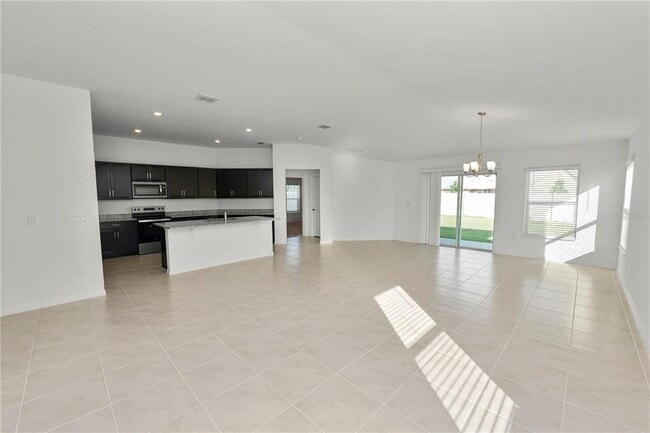 Building Photo - 2547 Zachary Taylor Wy