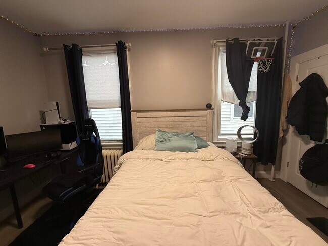 Building Photo - 838 John F. Kennedy Blvd