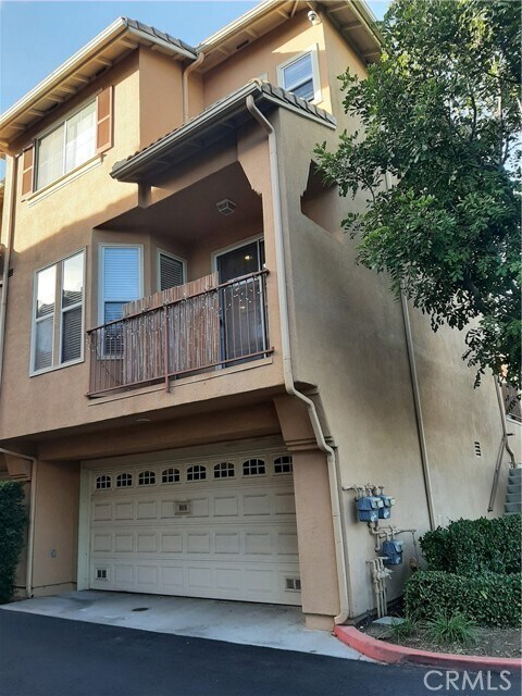 Building Photo - 300 W Summerfield Cir