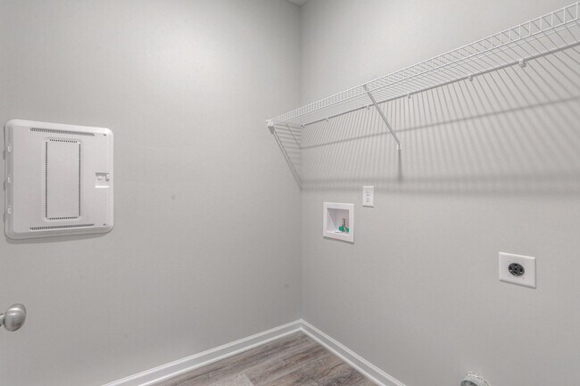 Building Photo - BRAND NEW 3 Bed 2 Bath Home with Fenced in...