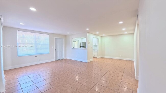 Building Photo - 1720 Funston St