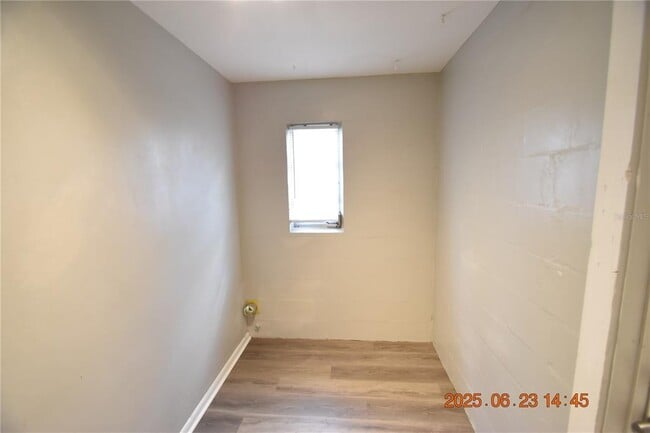 Building Photo - 5124 18th Ave N