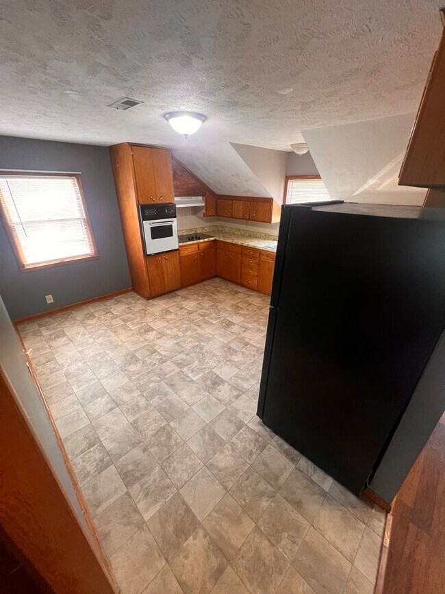 Building Photo - 1112 Plum St