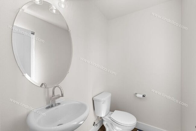 Building Photo - 3 Bedroom 2.5 Bathroom Stunner with Covered Patio and Attached Garage in River Terrace Town Center