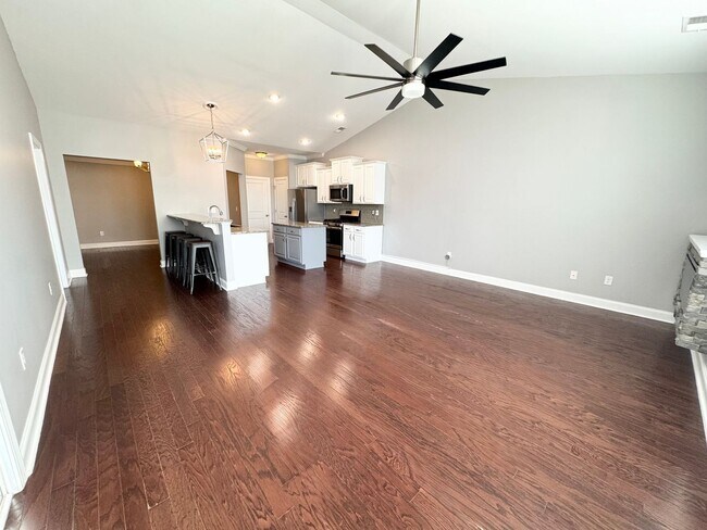 Building Photo - Myrtle Beach - 3 Bedroom / 3 Bathroom House