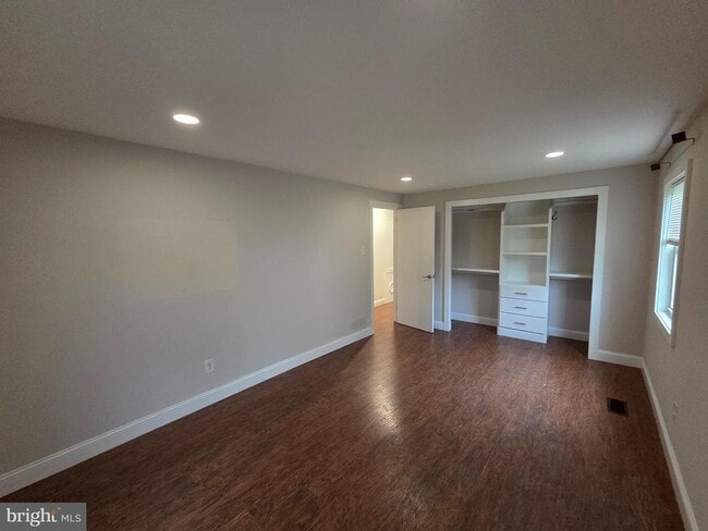 Building Photo - 13071 Cardella Pl