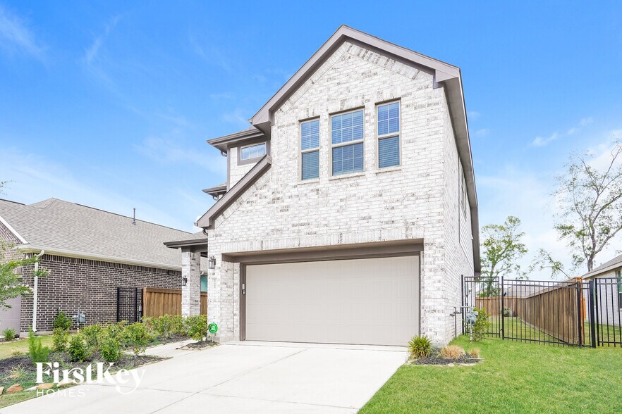 Building Photo - 27005 Sofia Forest Dr