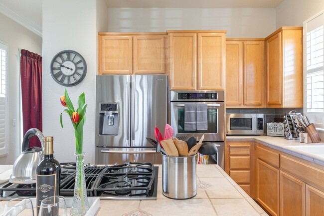 Building Photo - Stunning 4BR House in Santa Rosa