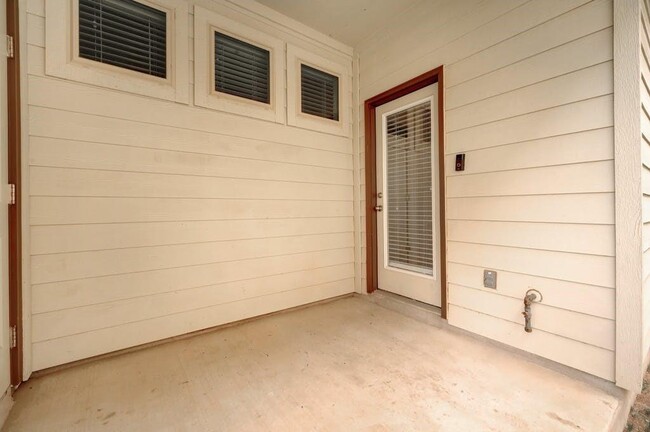 Building Photo - 188 Diamond Point Dr