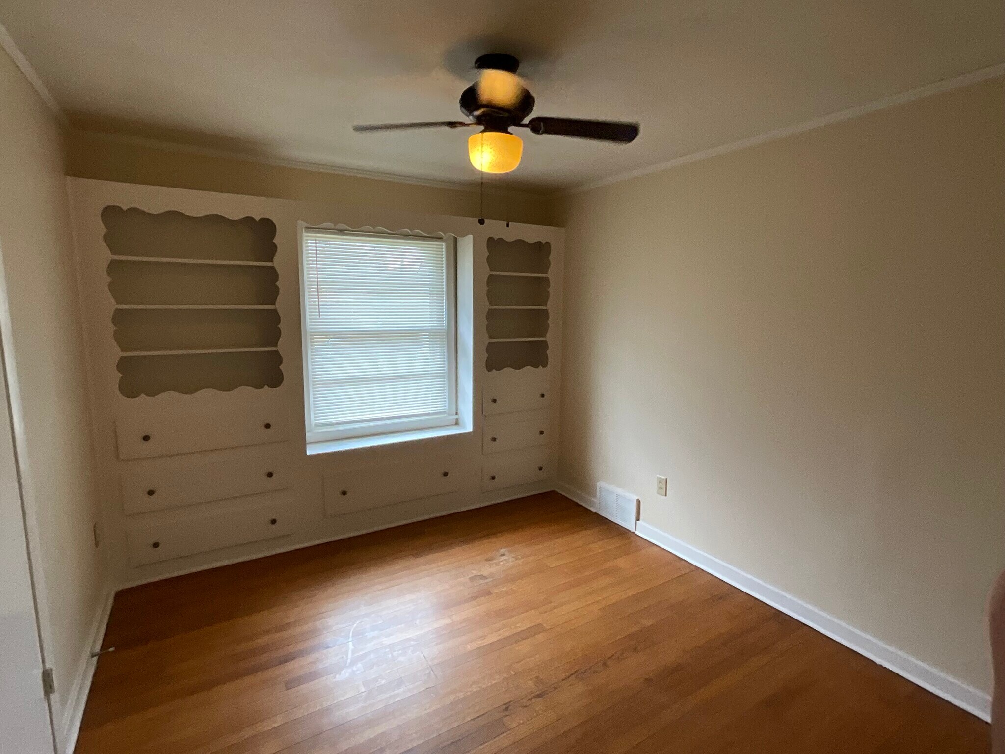 Building Photo - 1939 Driftwood Ave