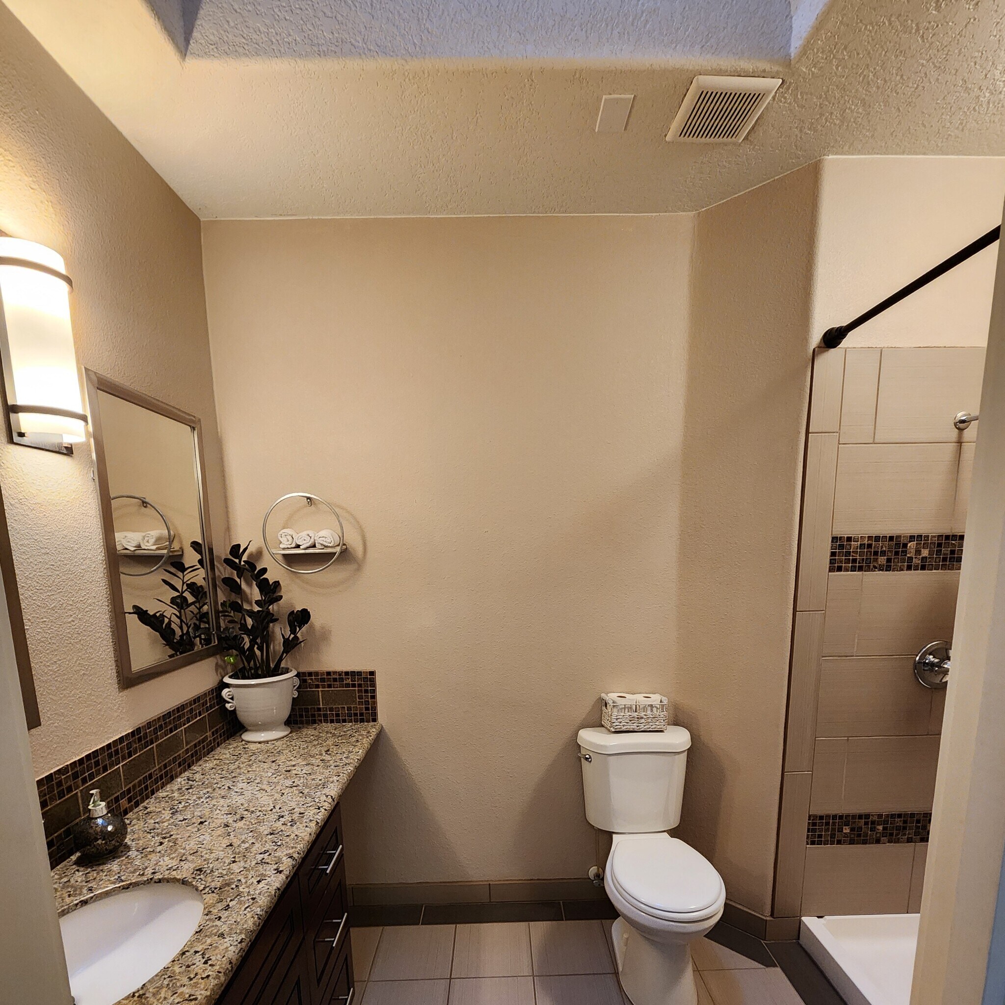 Building Photo - 14164 SE Bush St