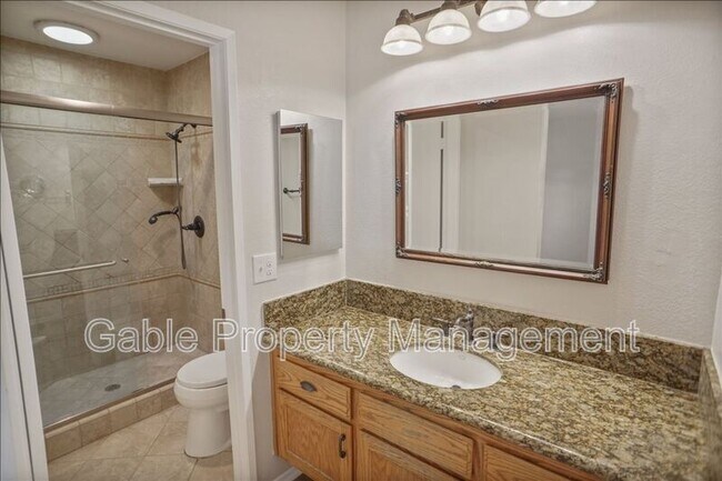 Building Photo - 27553 Saffron Ln