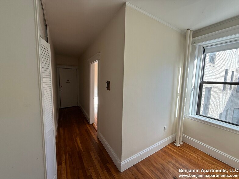 Building Photo - 1161 Commonwealth Ave