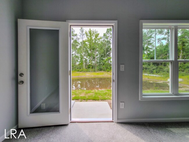 Building Photo - 185 Buckhorn Ave