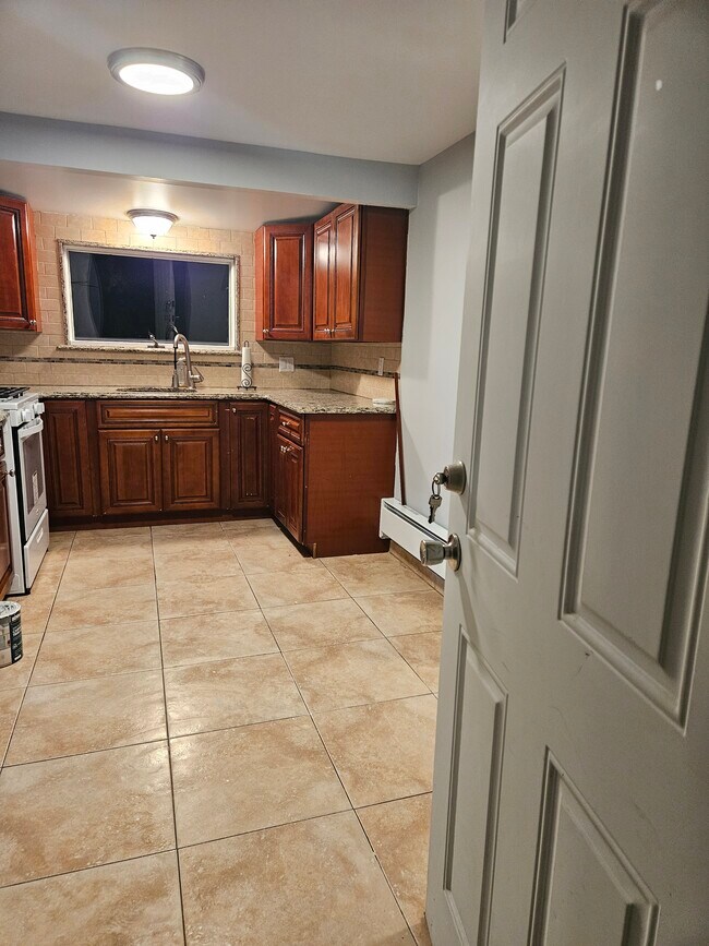 Primary Photo - 109 Oakridge Rd