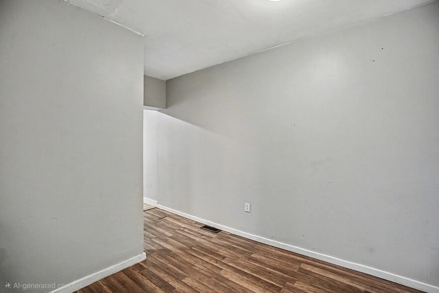 Building Photo - 126 W Elm St