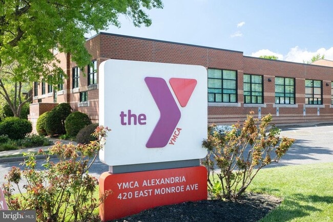 Building Photo - 340 Wesmond Dr