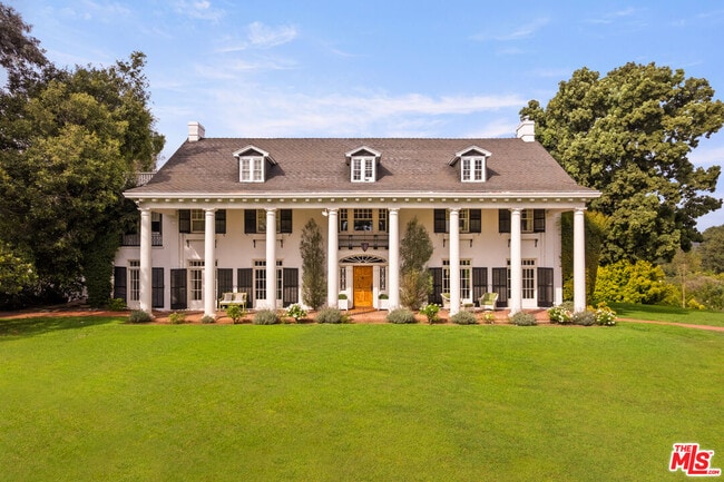 Primary Photo - 1006 N Crescent Dr