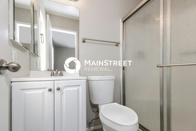 Building Photo - 3 Bedroom Pet-Friendly Home in Glendale, AZ with Main Street Renewal