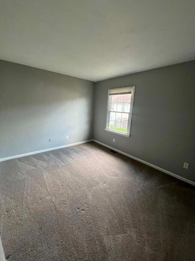 Building Photo - 1041 Wickford Ct