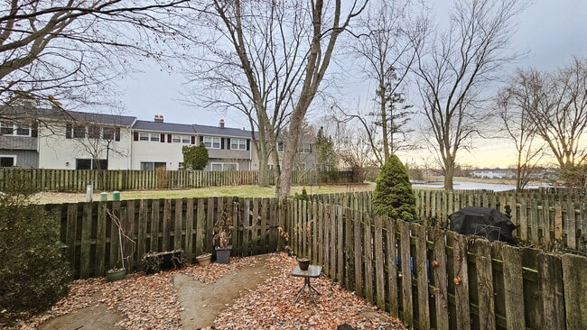 Building Photo - 19707 Hayes Ct