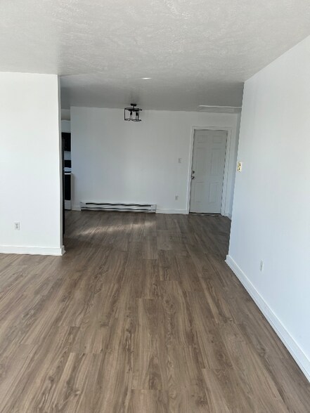 Building Photo - 131 Hufnagel Dr