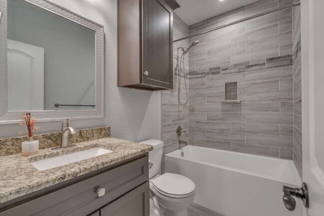 Building Photo - Stunning 3-bedroom, 2-bathroom home on an over-sized lot in Aledo ISD!