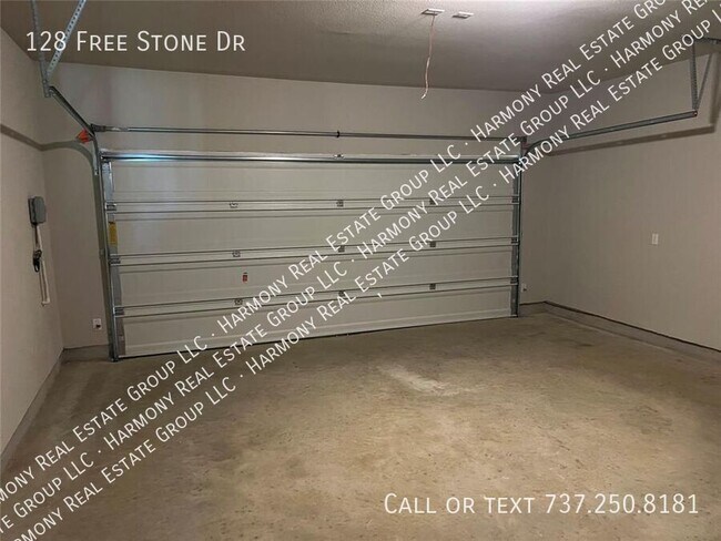 Building Photo - 128 Free Stone Dr