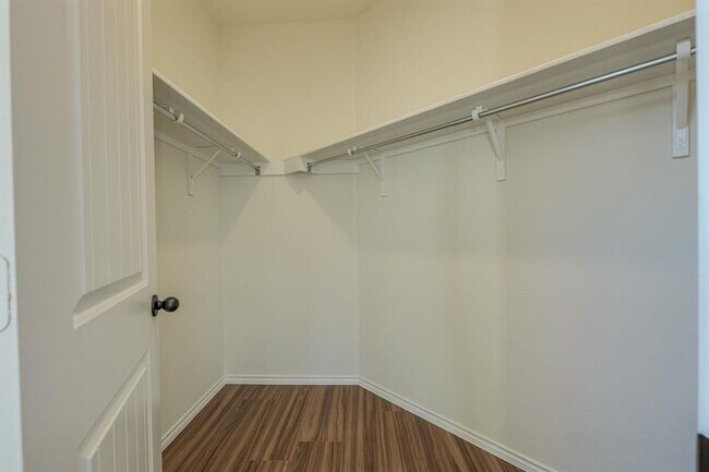 Building Photo - 17006 Gibbons Path