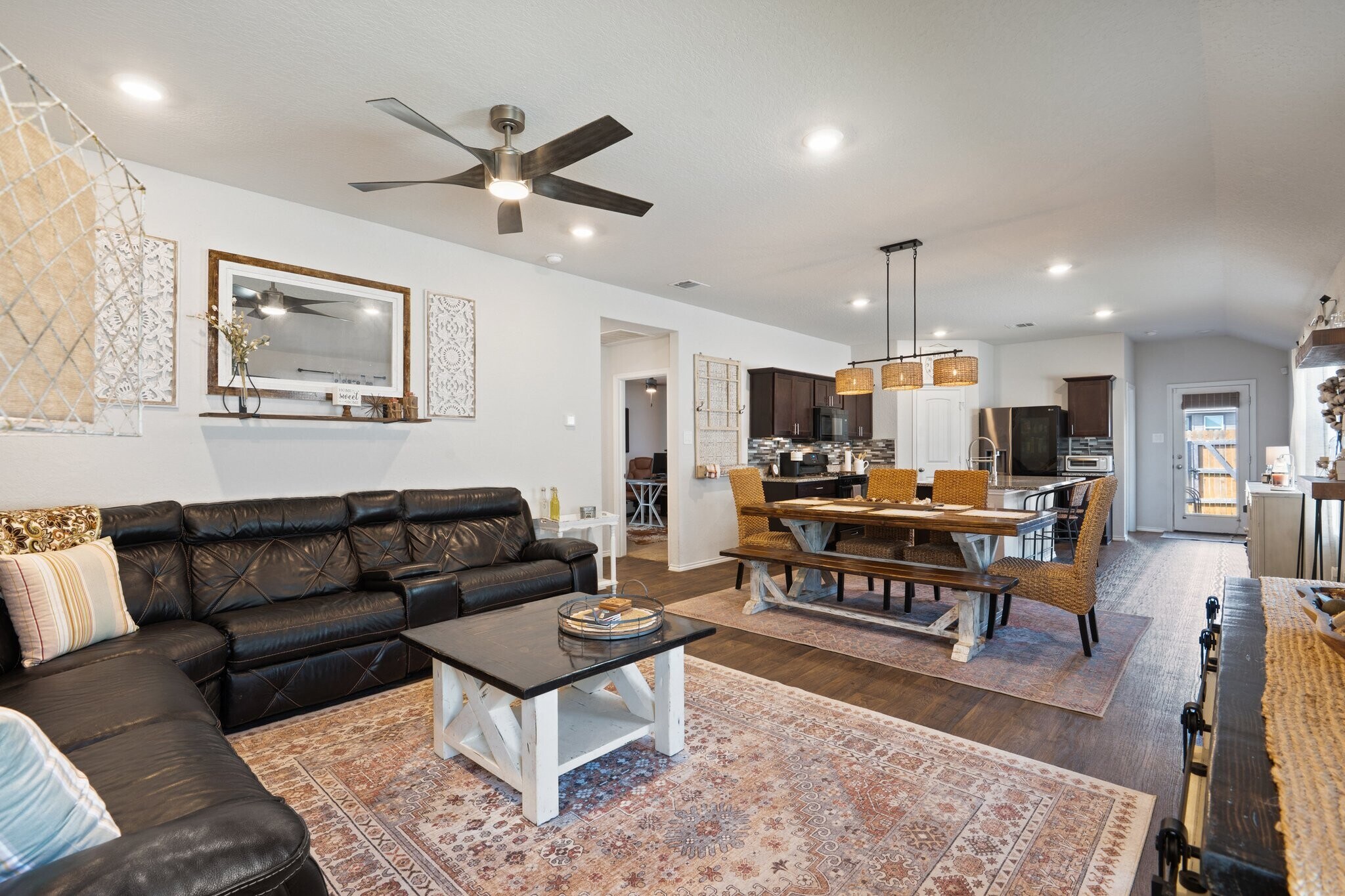 Building Photo - 140 Skipping Stone Ln