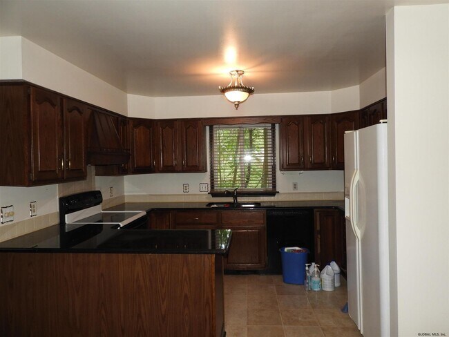 Building Photo - 401 Loudon Rd
