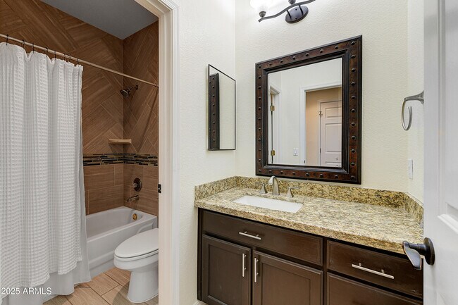 Building Photo - 8653 E Royal Palm Rd