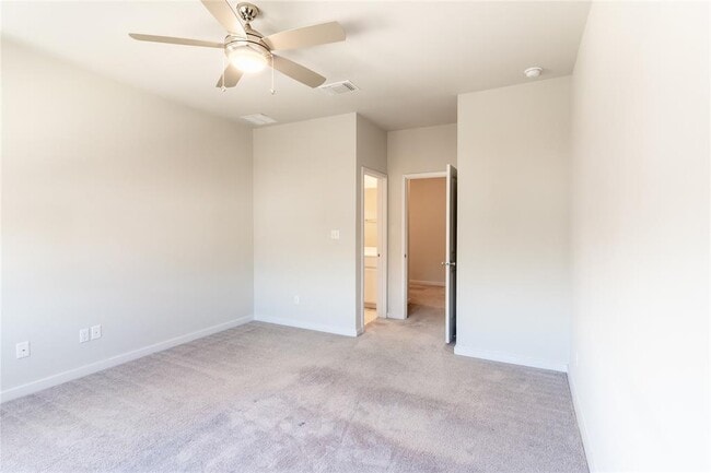 Building Photo - 605 W South St