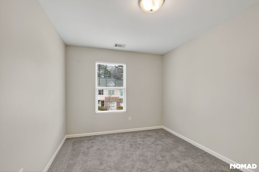 Building Photo - 6367 Kennonbriar Ct