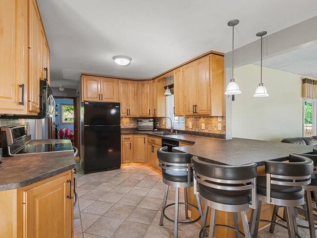 Building Photo - 2508 W 140th St