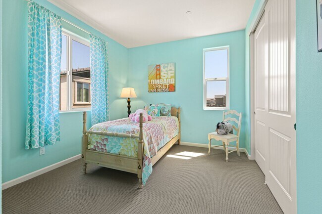 Building Photo - Immaculate single owner home in Natomas w/generous open layout