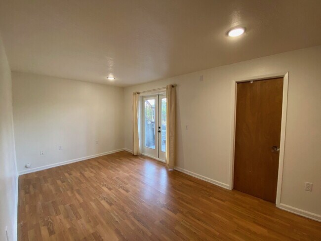 Building Photo - 123 Styner Ave