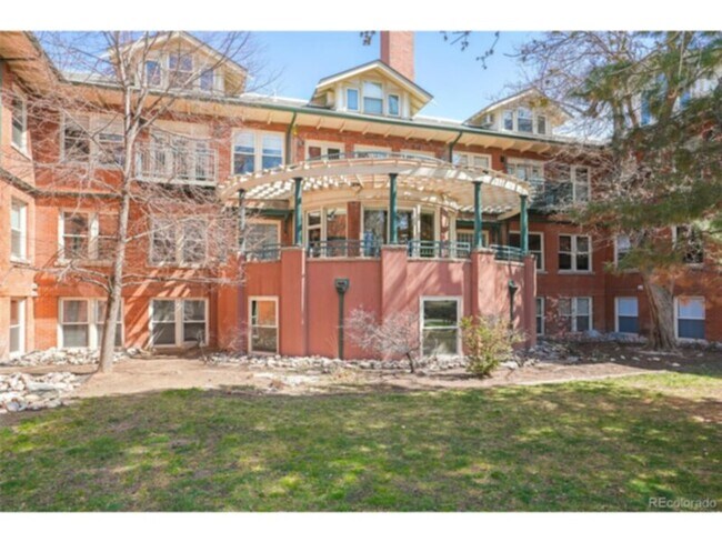 Building Photo - 3249 W Fairview Pl