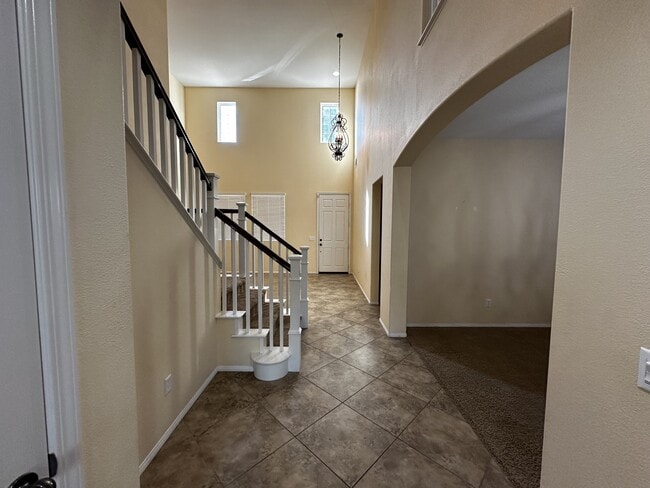 Building Photo - 1155 Polyanthus Ln
